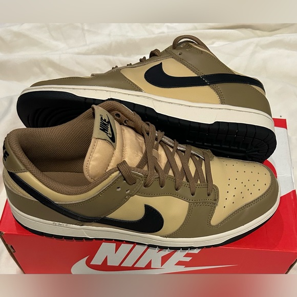 Nike Dunk🔥🔥colorway Womens 10 Mens 8.5 sand drift🔥Dunks🔥sale lightly worn - Picture 2 of 5